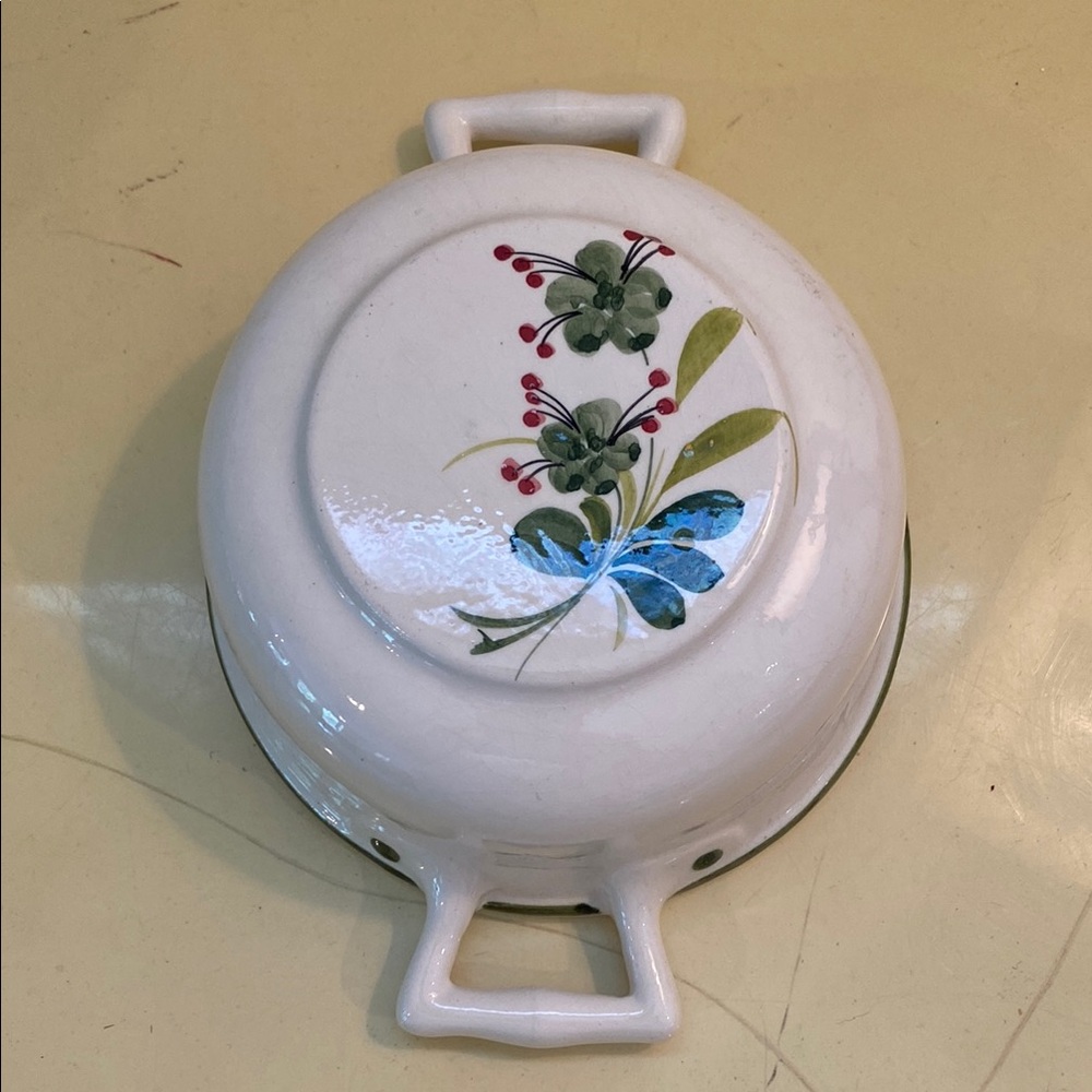 Ceramiche Vintage ABC Bassano Italy Hand Painted Wall Decor 5 1/2” Wide.